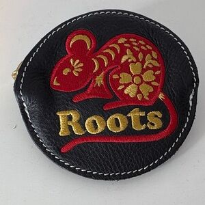 Roots Genuine Leather Round Coin Purse Black w/ Red Embroidered mouse